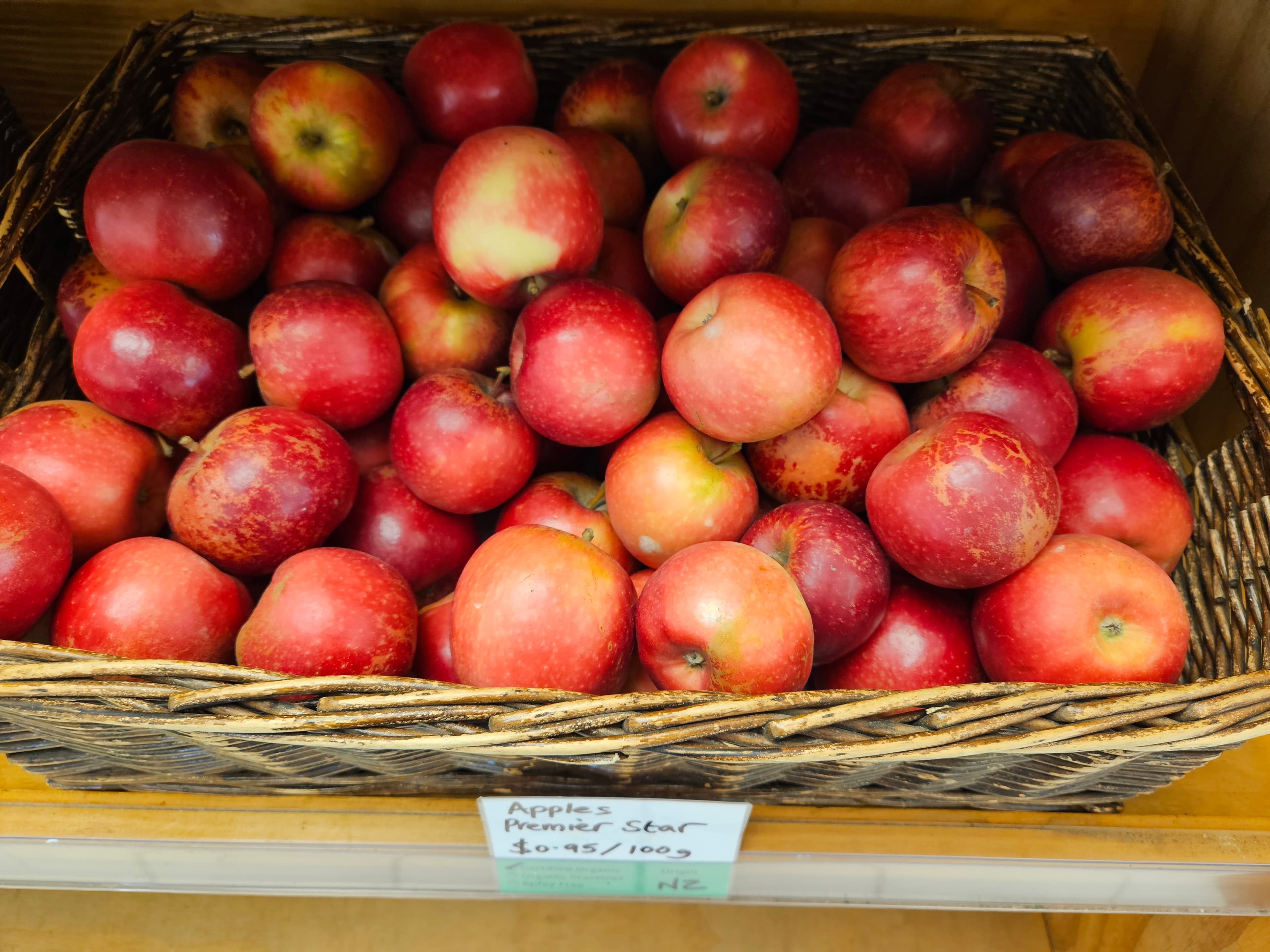PREMIER STAR apple